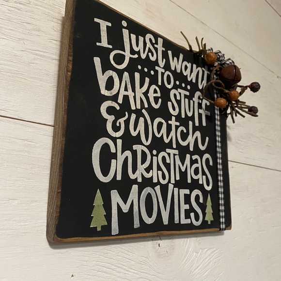 Handmade rustic wood holiday sign - Picture 2 of 4